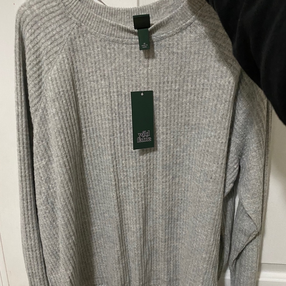 NWT Grey Waffle Longsleeve